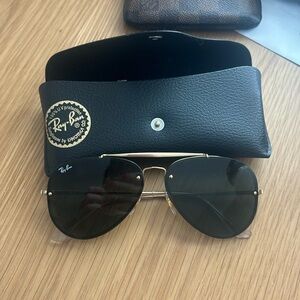 gold and black rayban aviators
